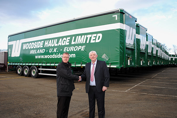 The 60 new curtainsiders have joined Woodside’s 500 strong trailer fleet.)